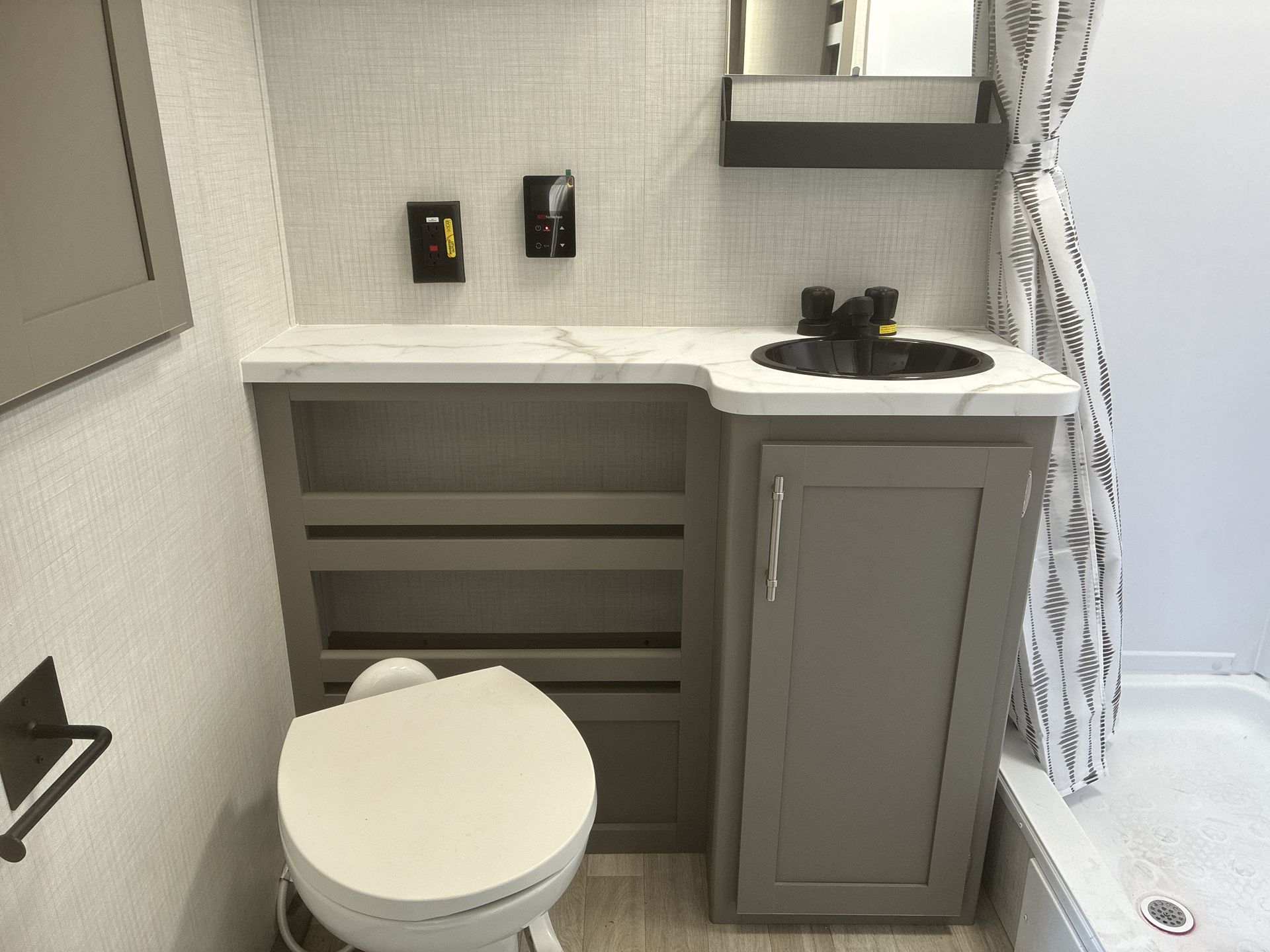 2027 Keystone Hideout 250RBSWE - Image 26