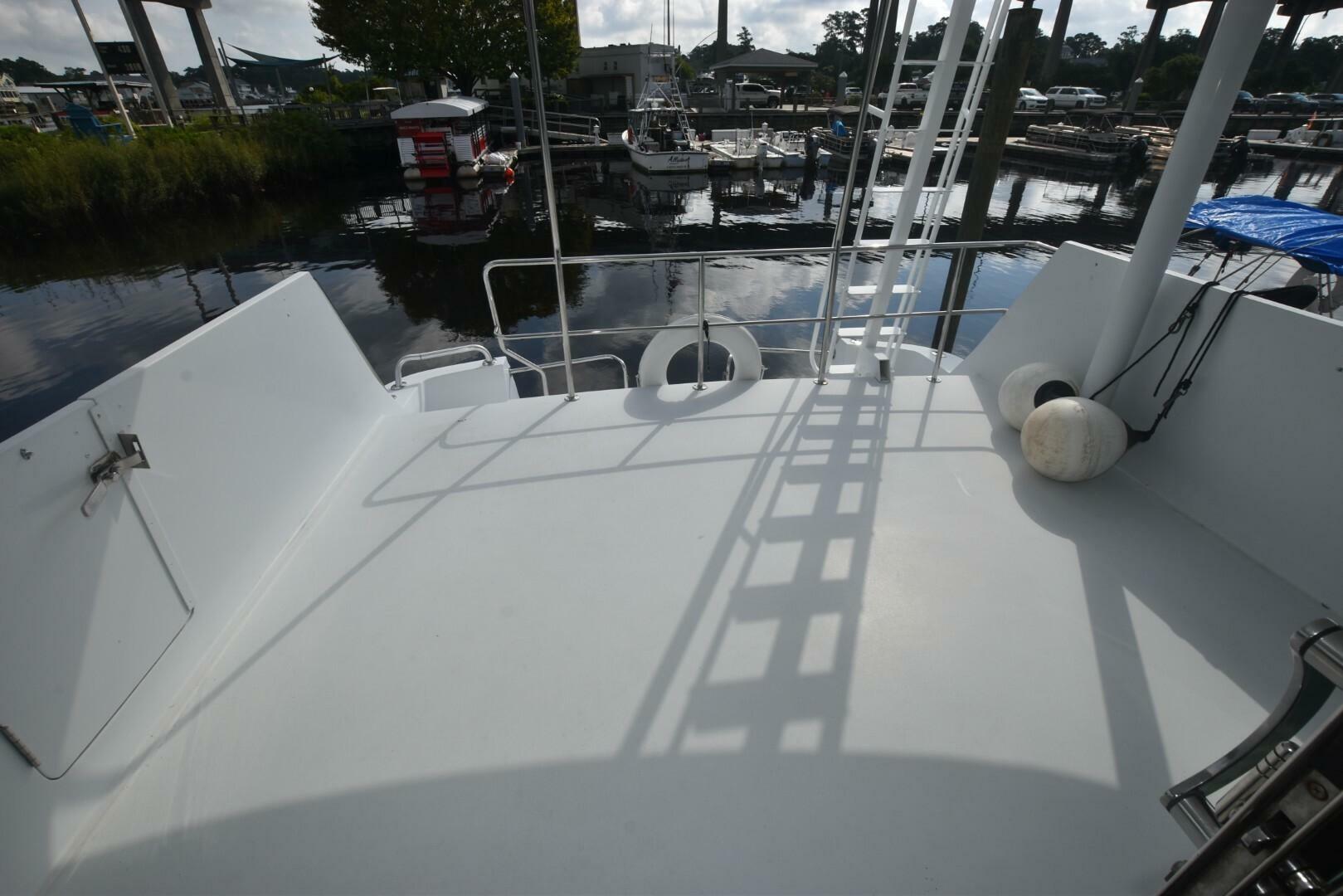 1998 Hatteras 74 Sportdeck - Image 3