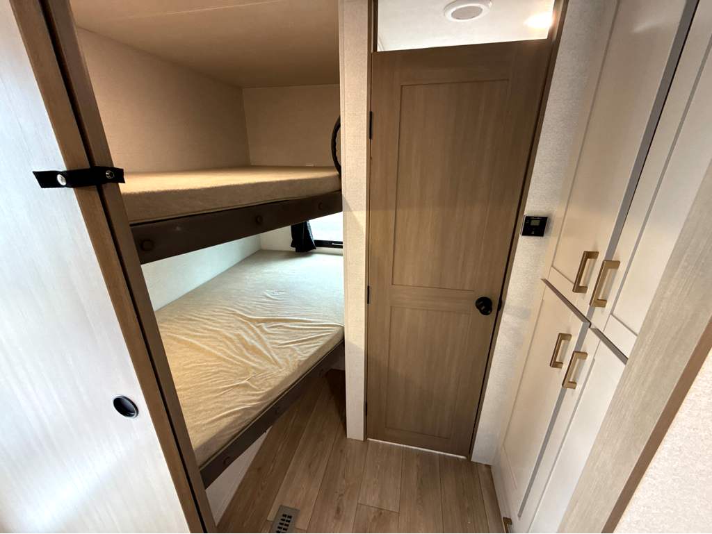 2027 JAYCO JAY FLIGHT 330TBS - Image 14