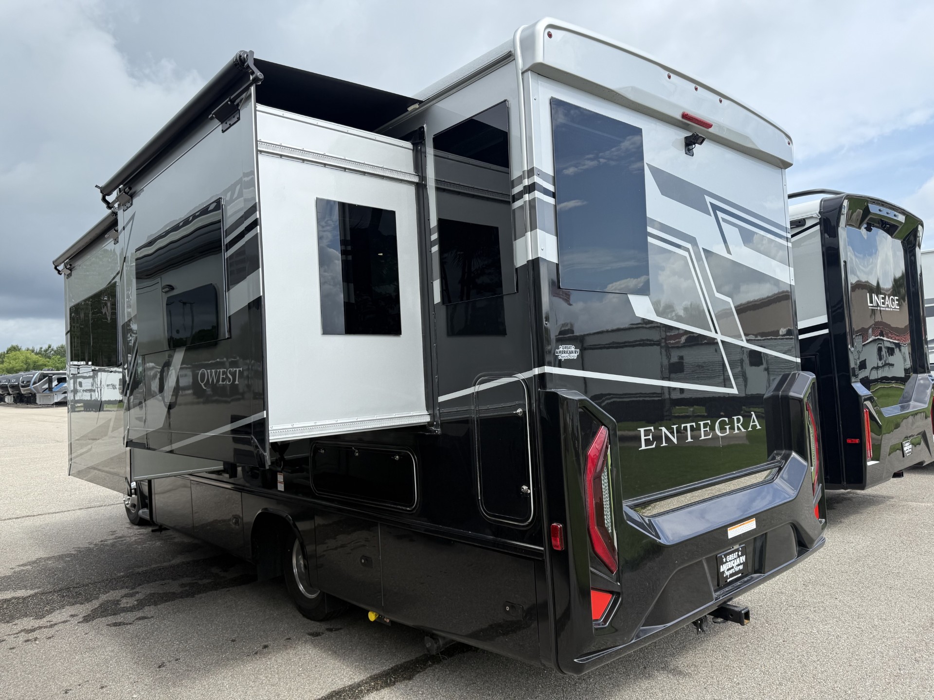 2027 ENTEGRA COACH QWEST 25L - Image 3