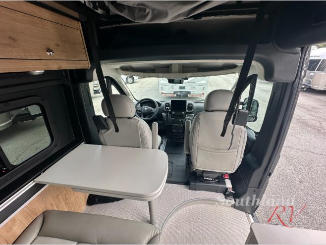 2026 Airstream Rangeline Base - Image 15