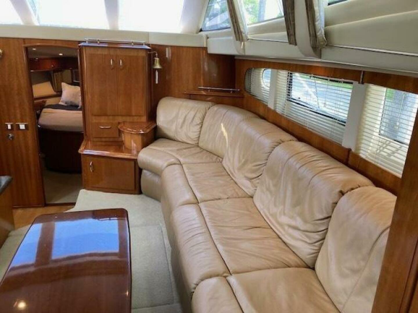 2003 Carver 396 Aft Cabin MY - Image 10