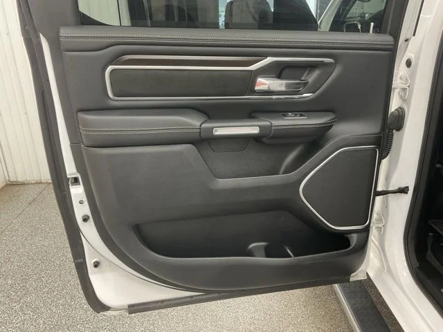 2022 Ram Ram 1500 Pickup Crew Cab Laramie 4WD - Image 21