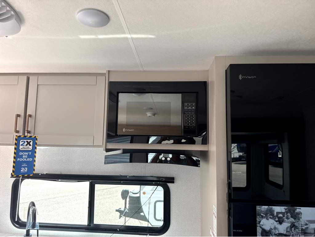 2027 Jayco Jay Flight SLX 261BHS - Image 19