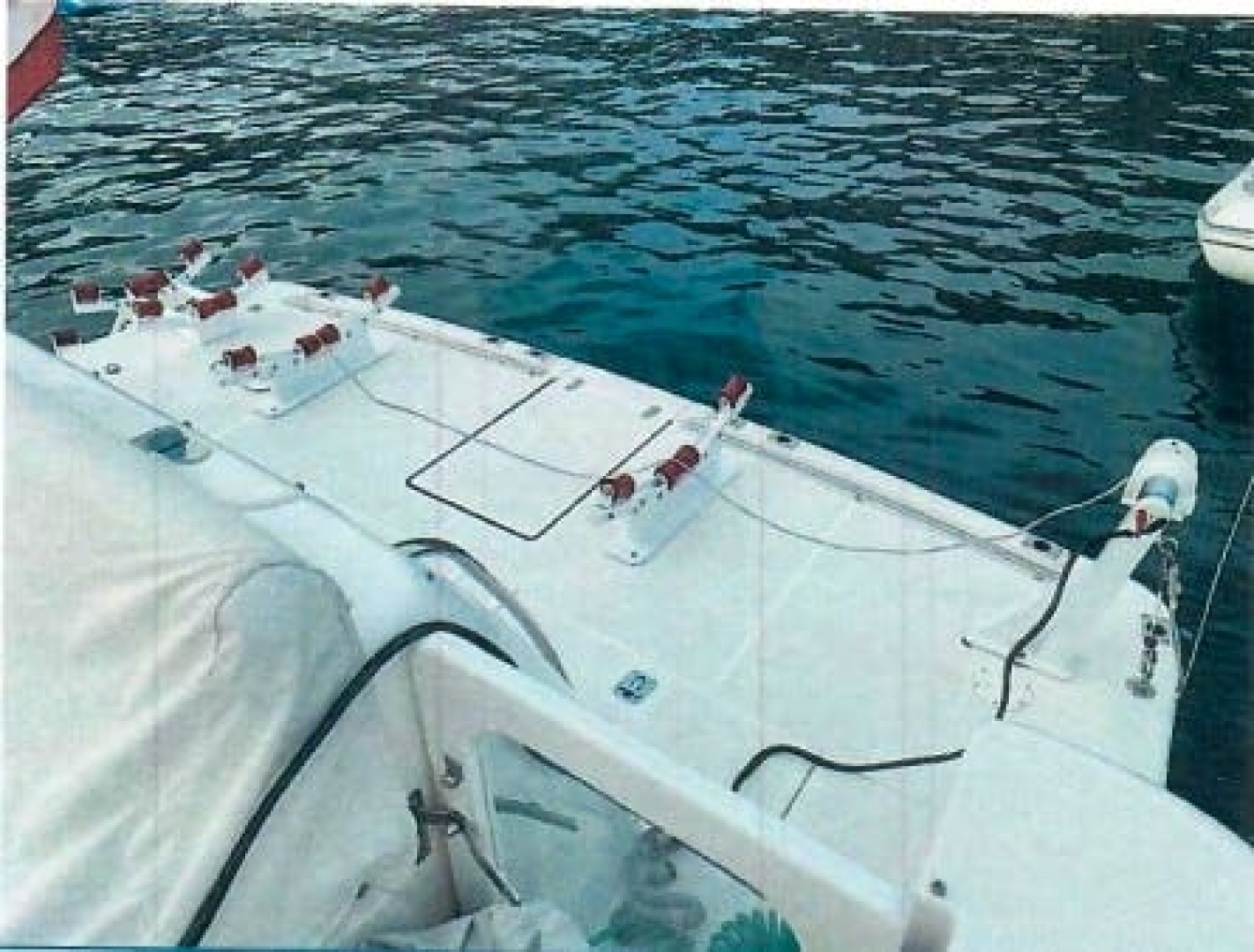2001 TIARA - Image 9