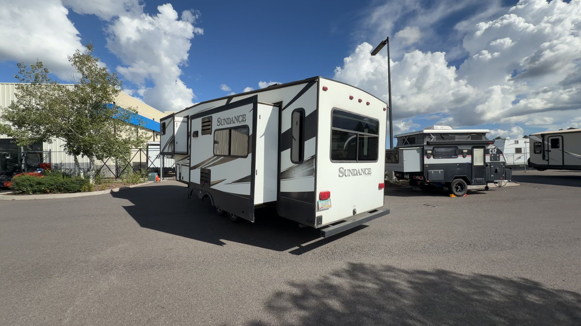 2018 Heartland Sundance XLT SD XLT 289 TS - Image 5