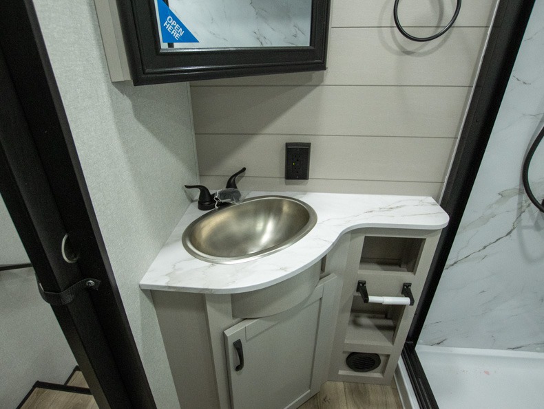 2026 Jayco Seismic 399 - Image 19