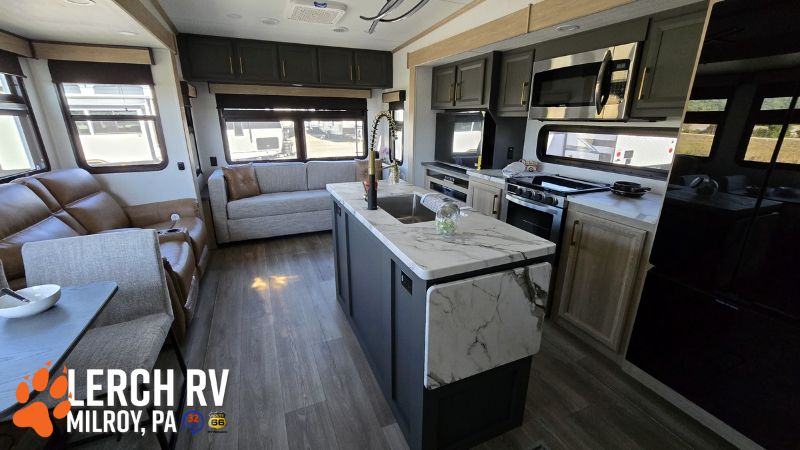 2026 KZ RV Ridgeway 36MB - Image 9