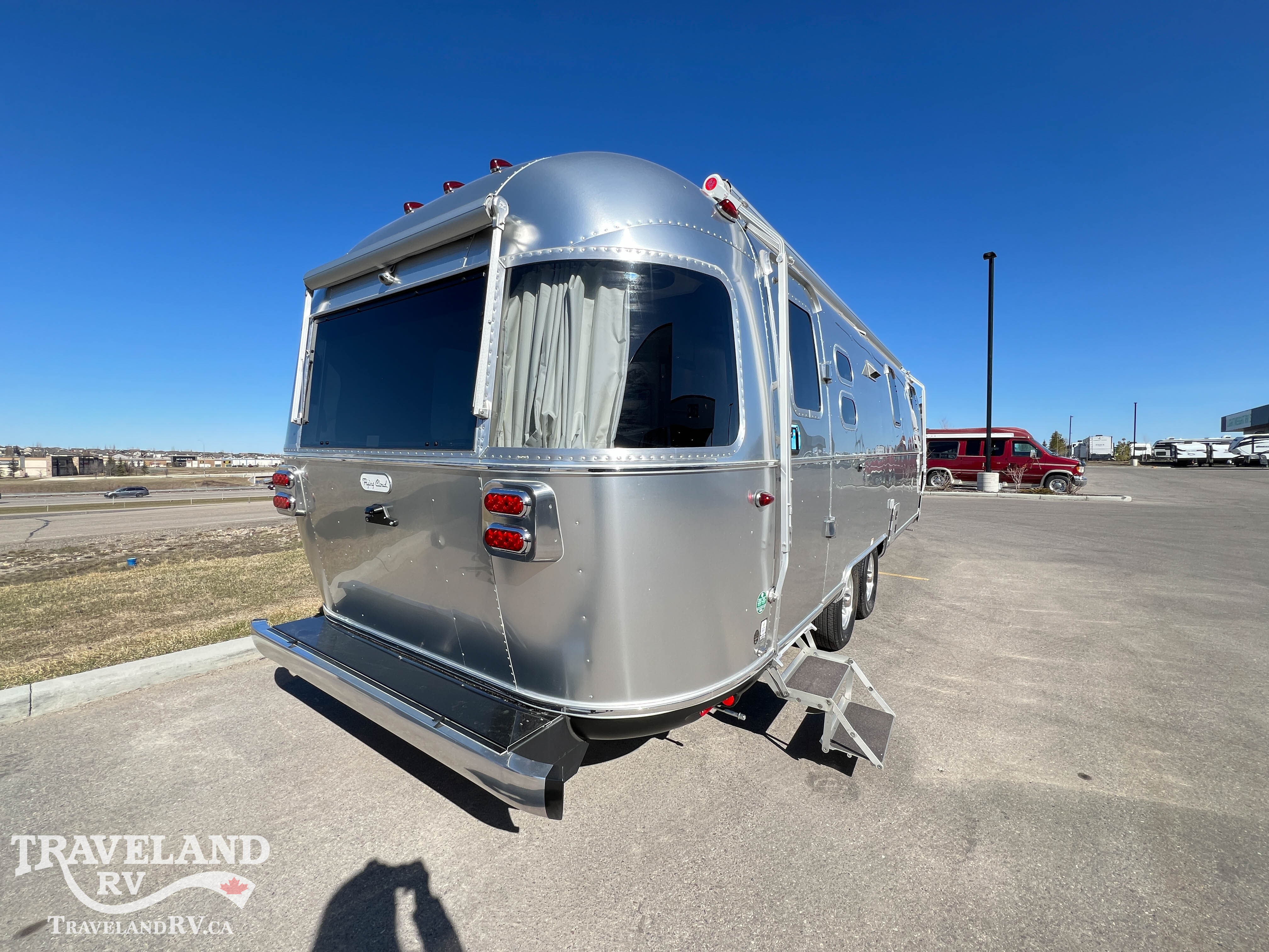 2026 Airstream Flying Cloud 27FB - Image 7