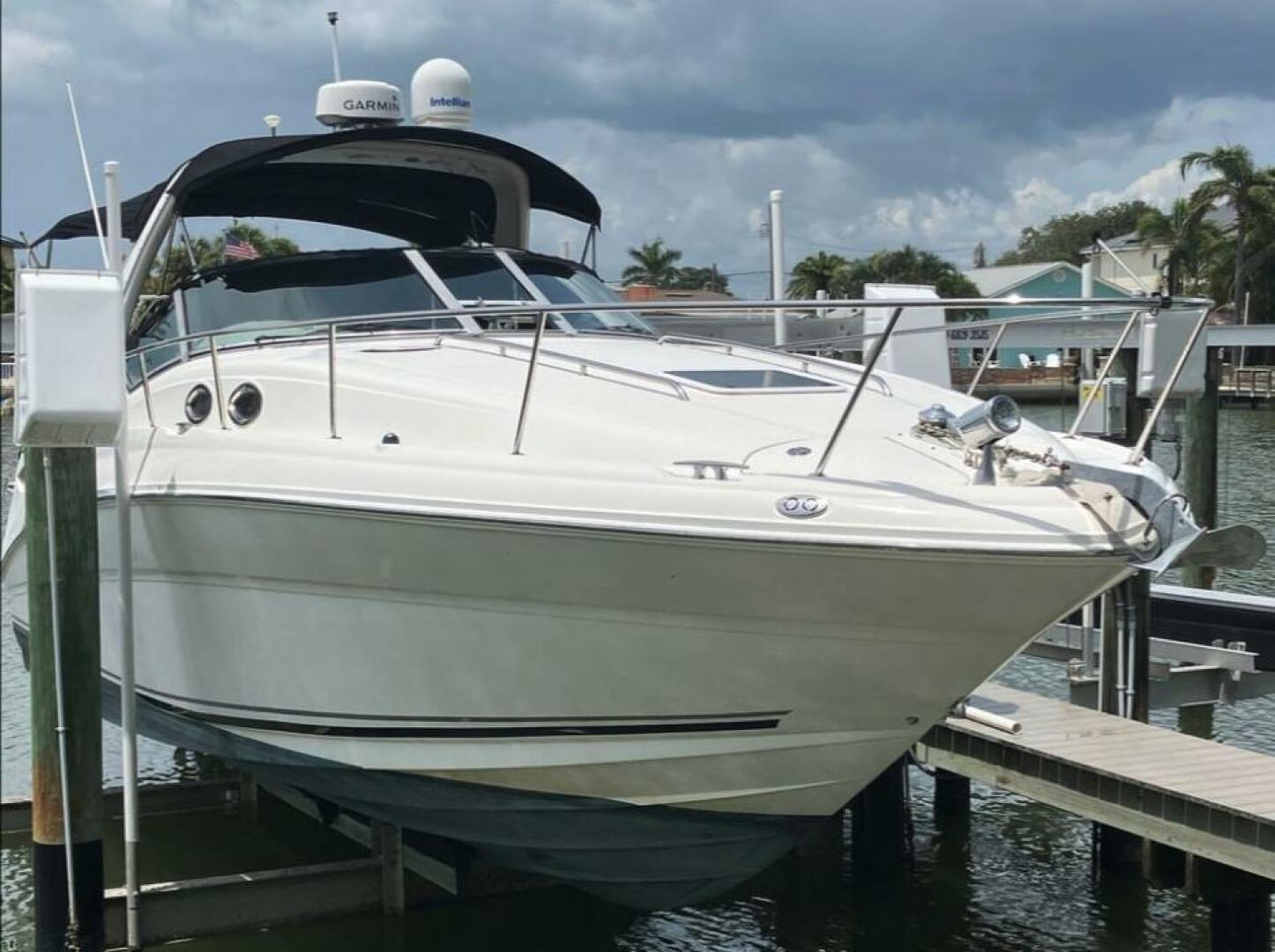 2002 Sea Ray 320 Sundancer - Image 1