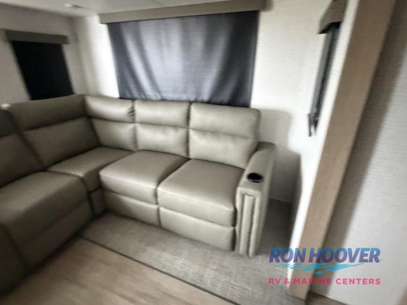 2026 PALOMINO SOLAIRE 3300FLS - Image 15