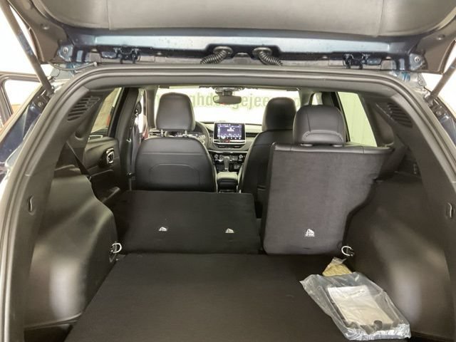 2026 Jeep Compass Latitude Altitude 4x4 - Image 16