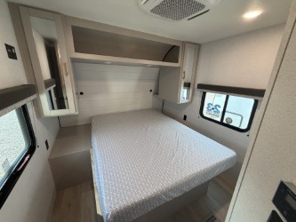 2027 JAYCO JAY FLIGHT 333BTS - Image 19
