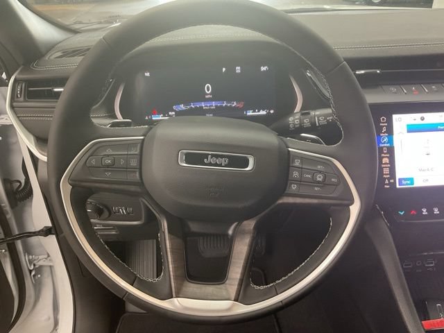 2026 Jeep Grand-Cherokee-L Laredo Altitude 4x4 - Image 18