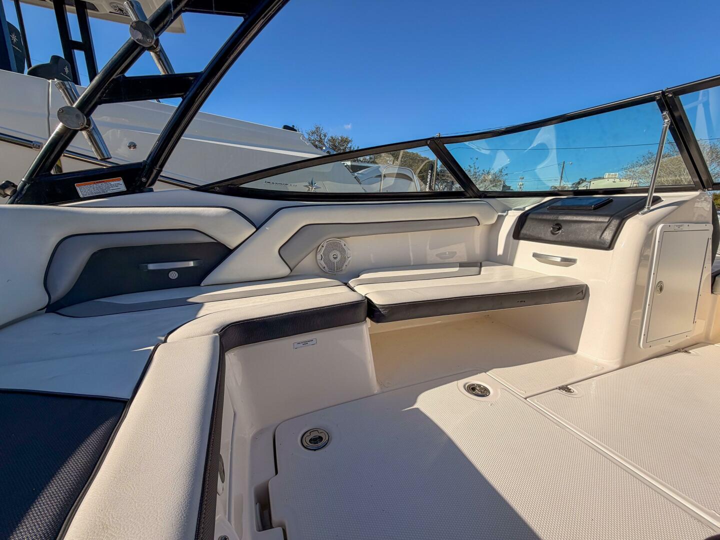 2020 Jeanneau NC 1095 Coupe - Image 54