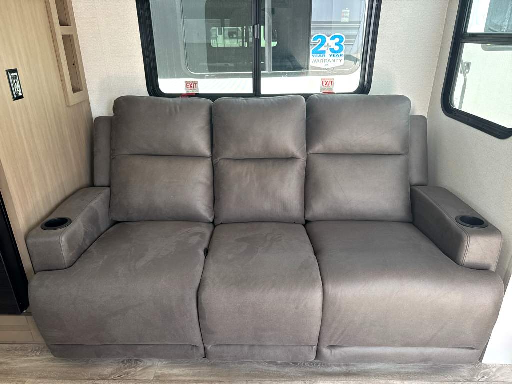 2027 JAYCO EAGLE SLE 24MLE - Image 13