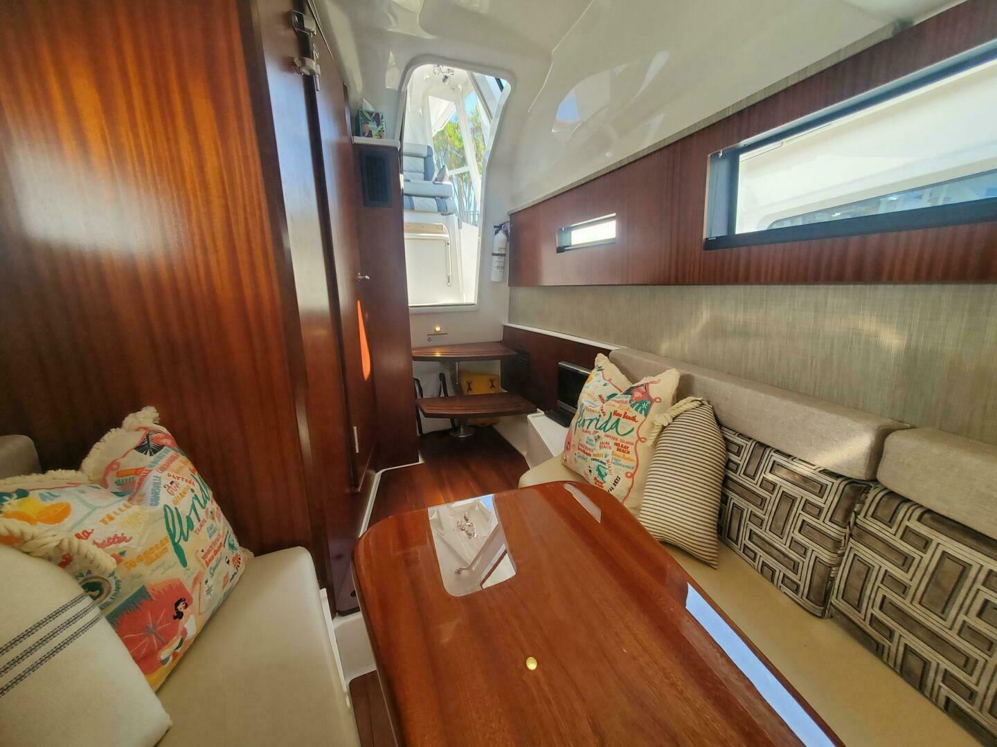 2023 Pursuit S 378 Sport - Image 37