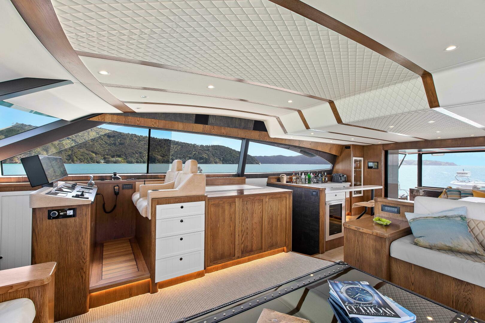 2021 Valder Yachts Power Cat - Image 13
