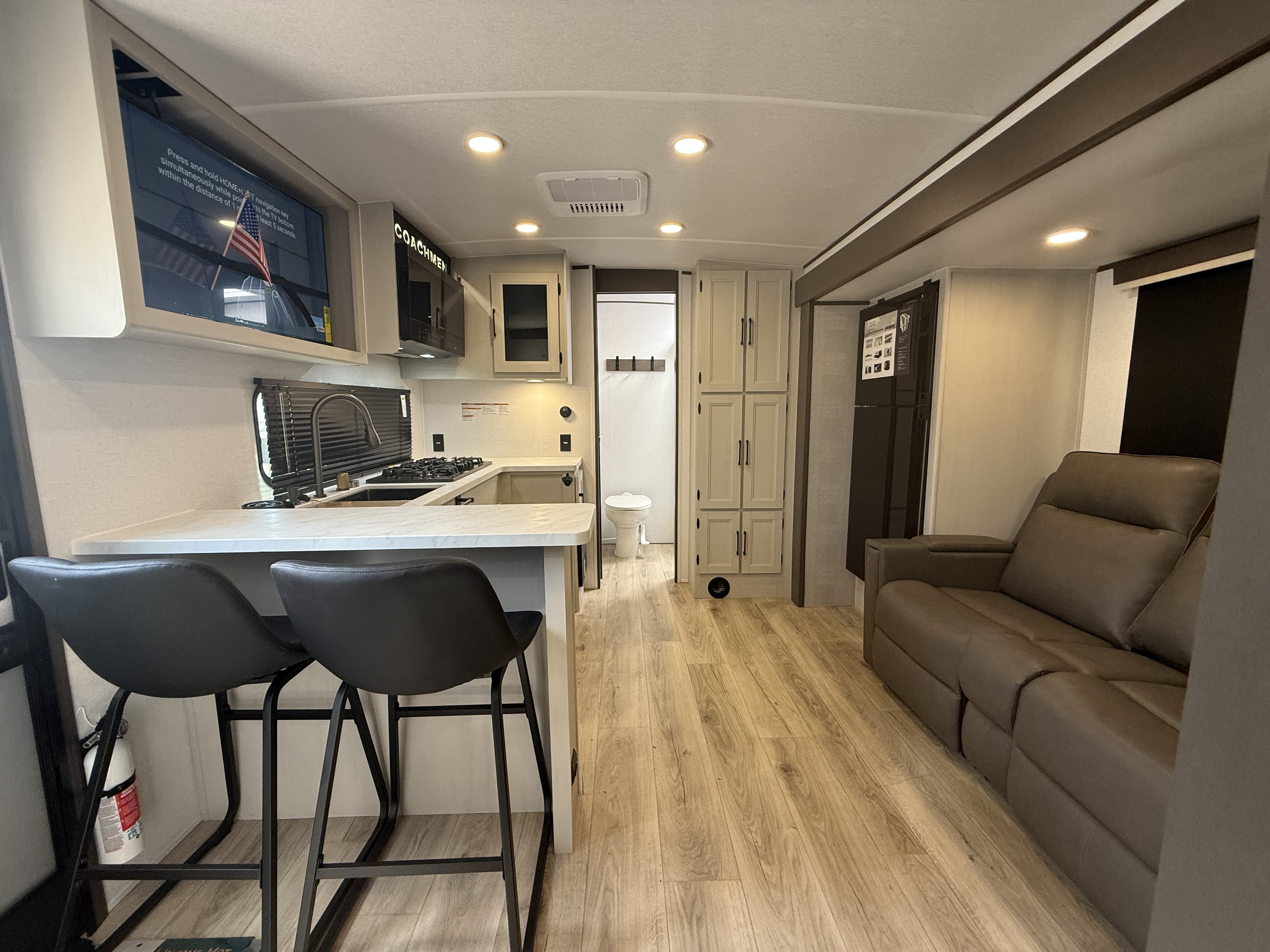2027 Coachmen American Spirit 2353RB - Image 10