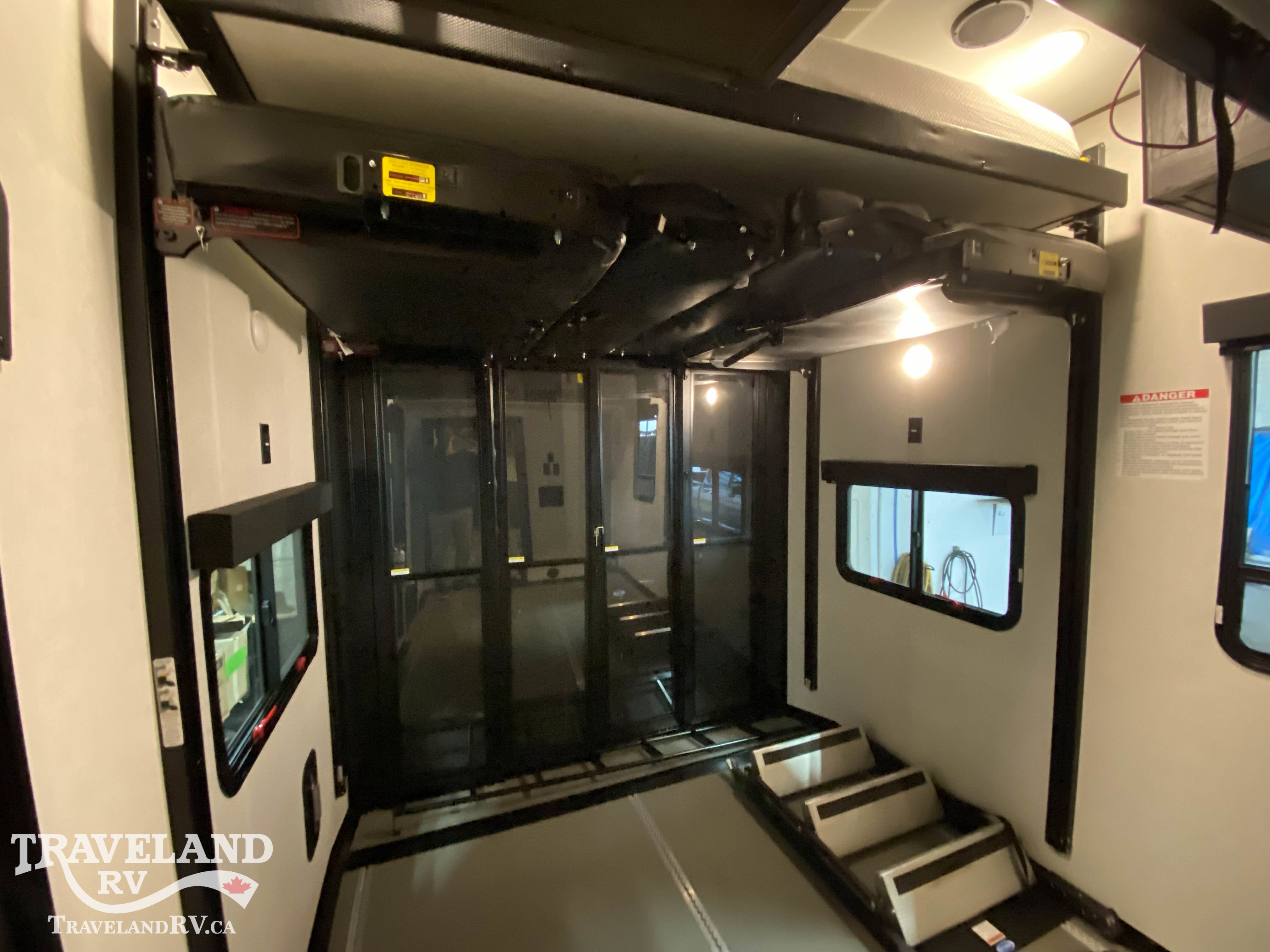 2022 Alliance RV Valor 36V11 - Image 9