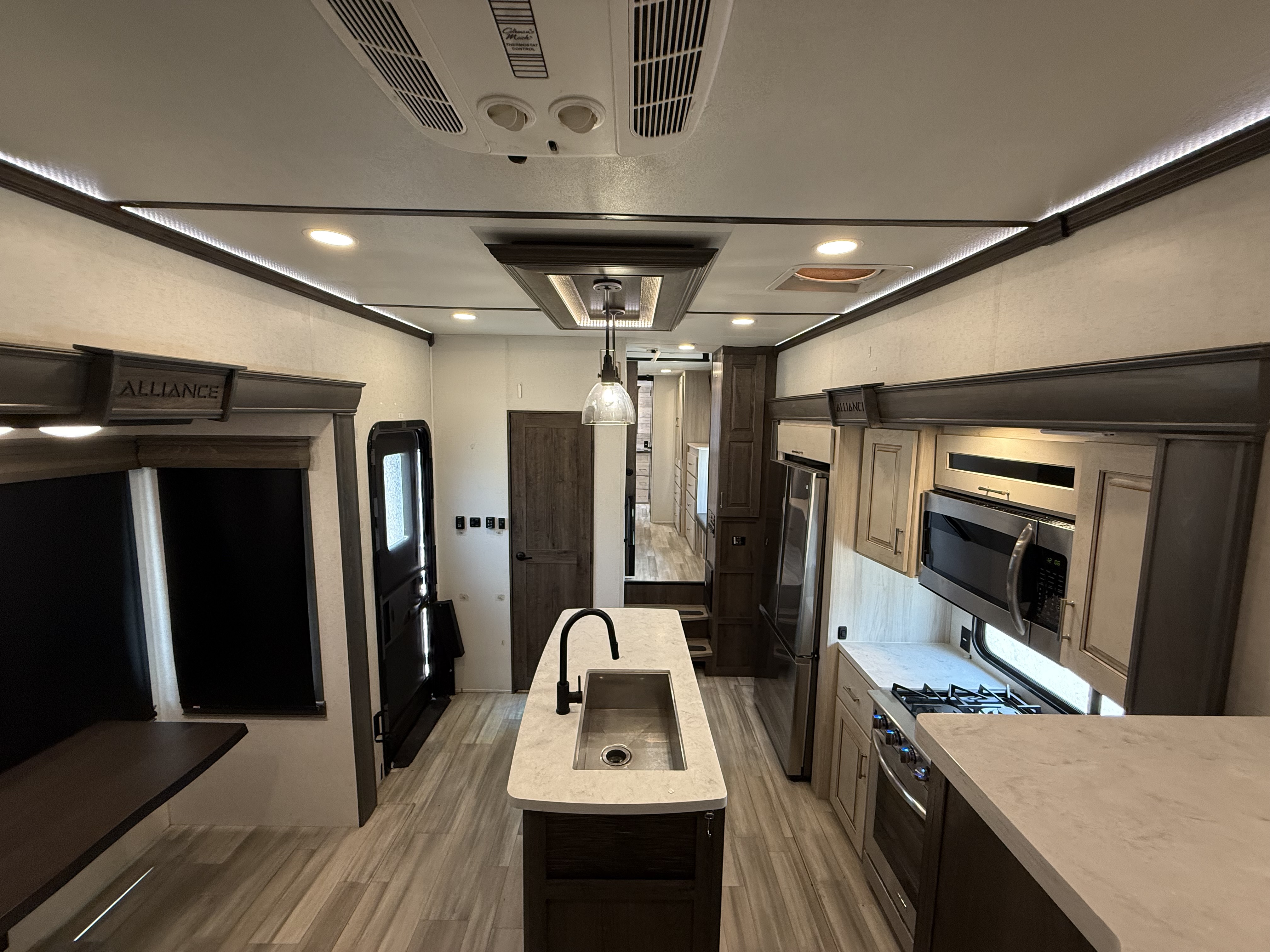 2022 ALLIANCE. PARADIGM 385FL - Image 20