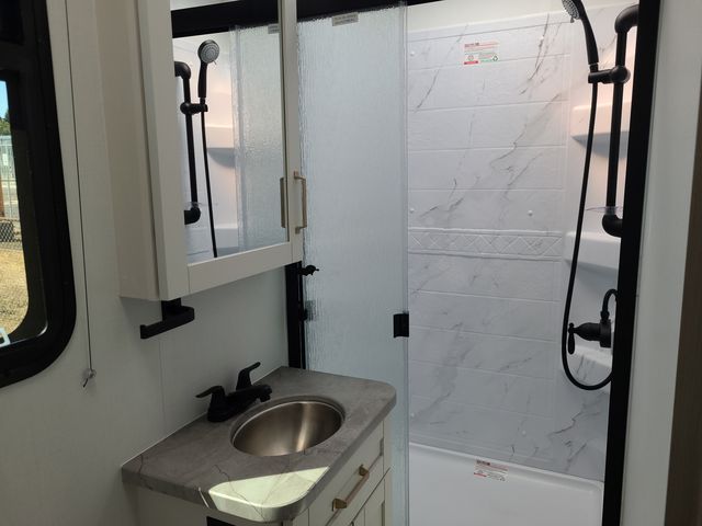 2027 Entegra Coach Odyssey 24B - Image 19