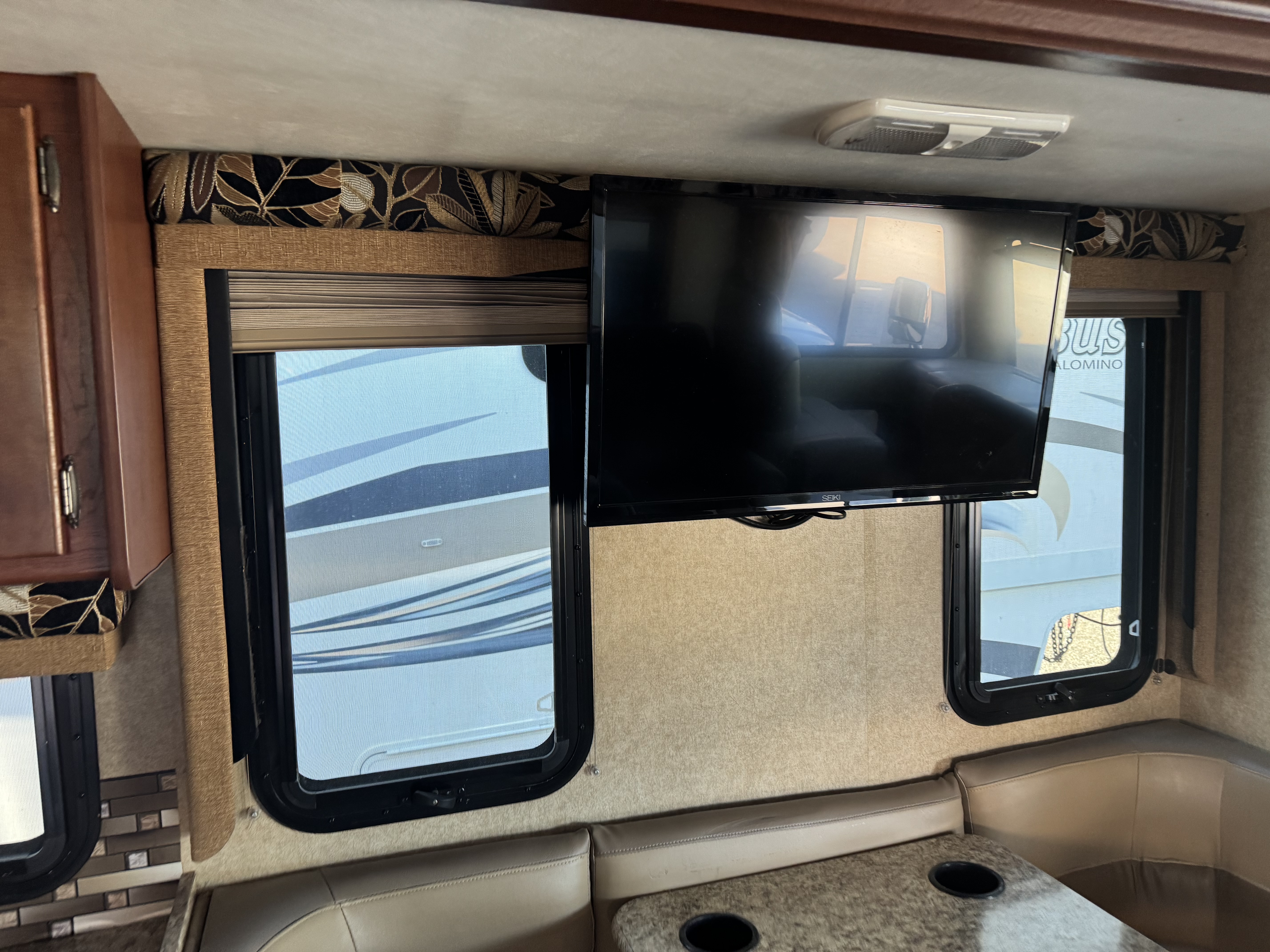2015 Thor Motor Coach ACE 29.2 - Image 22
