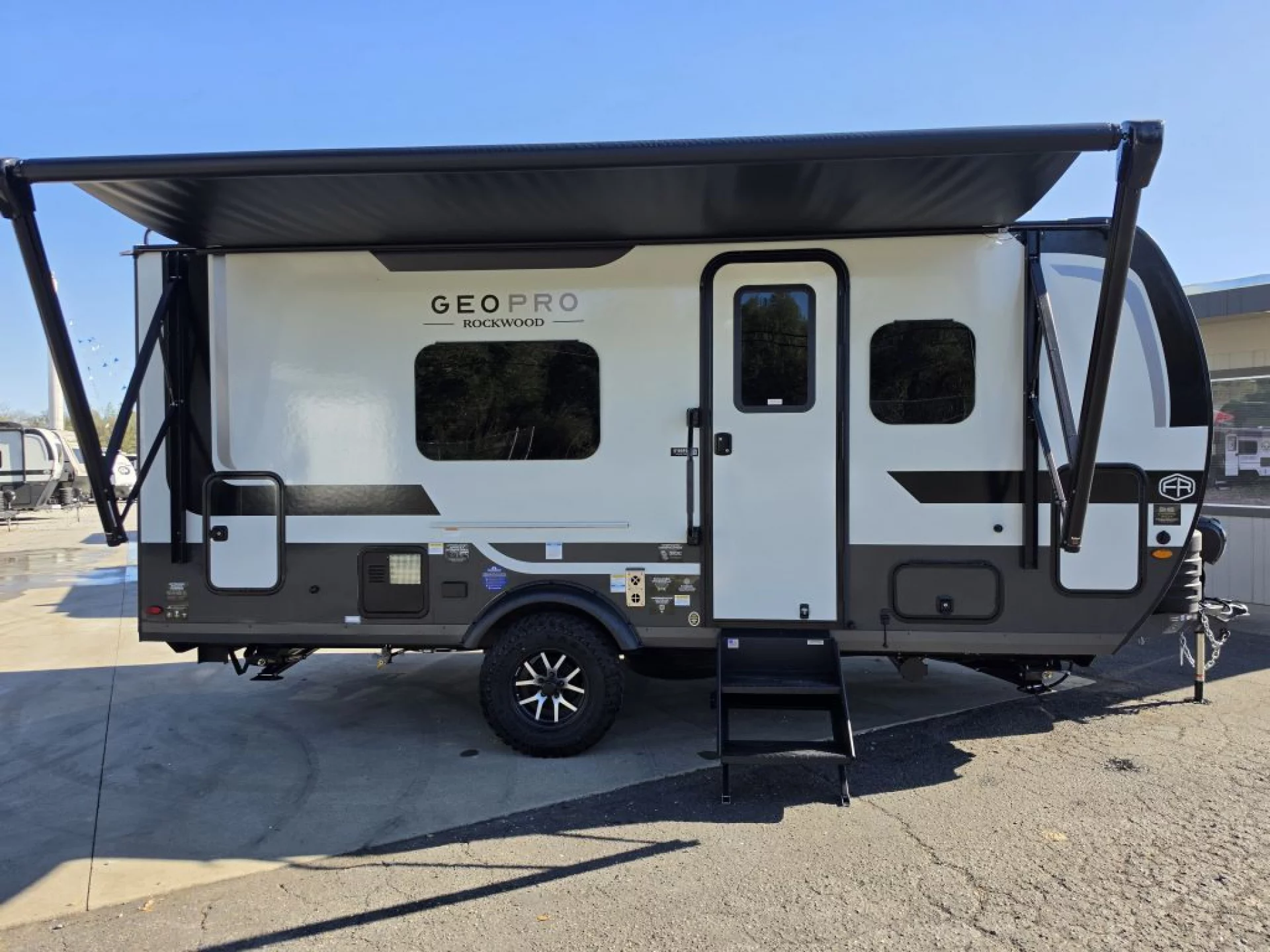 2027 FOREST RIVER ROCKWOOD GEO PRO 19SFD - Image 6