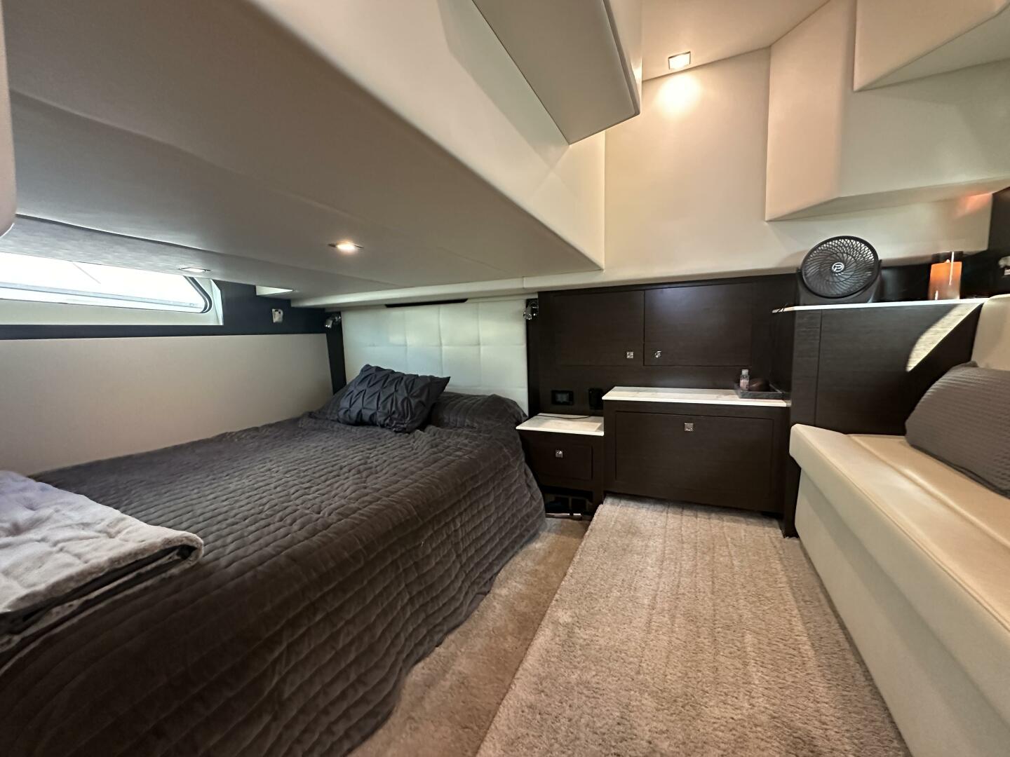 2017 Cruisers Yachts 390 Express Coupe - Image 42