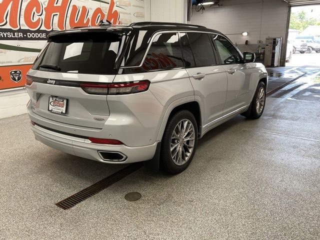 2025 Jeep Grand-Cherokee-L Laredo Altitude 4x4 - Image 7