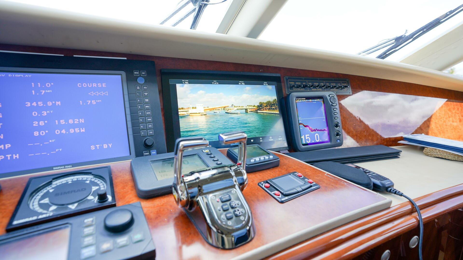 2004 Lazzara Yachts 80 SL - Image 64