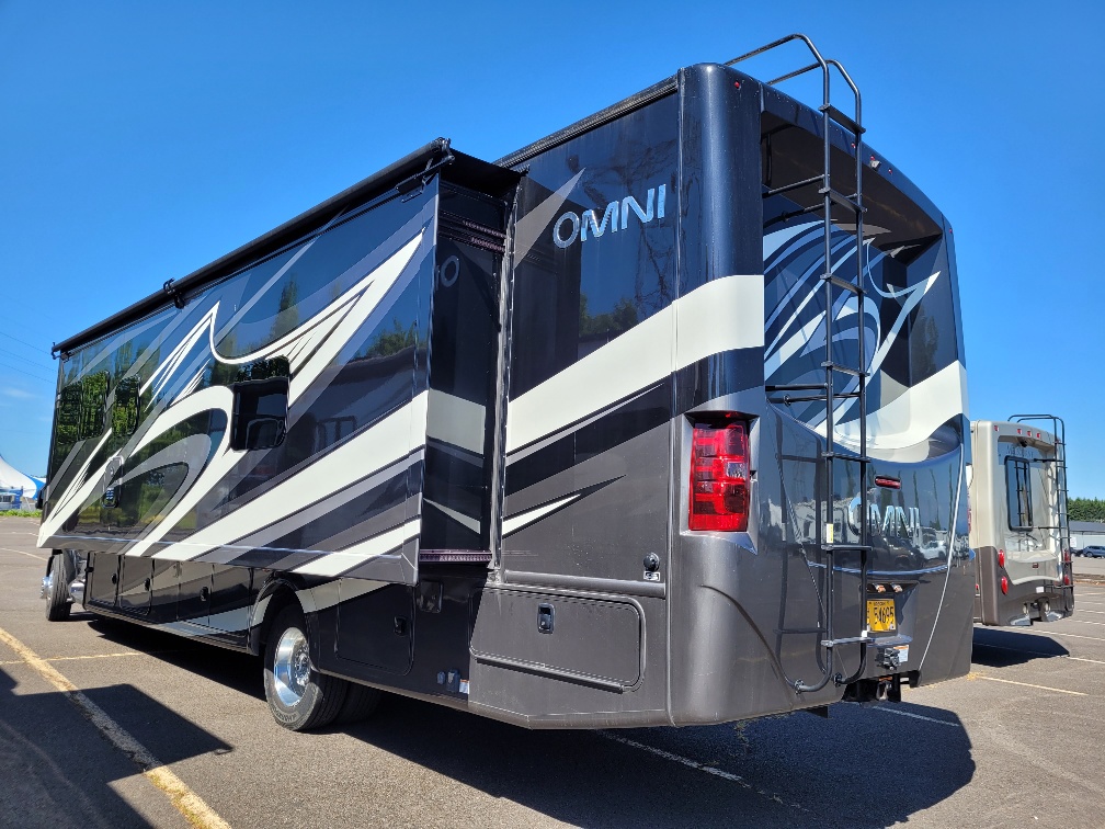 2022 Thor Motor Coach Omni BT36 - Image 2
