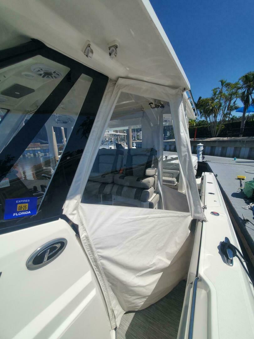 2023 Pursuit S 378 Sport - Image 25
