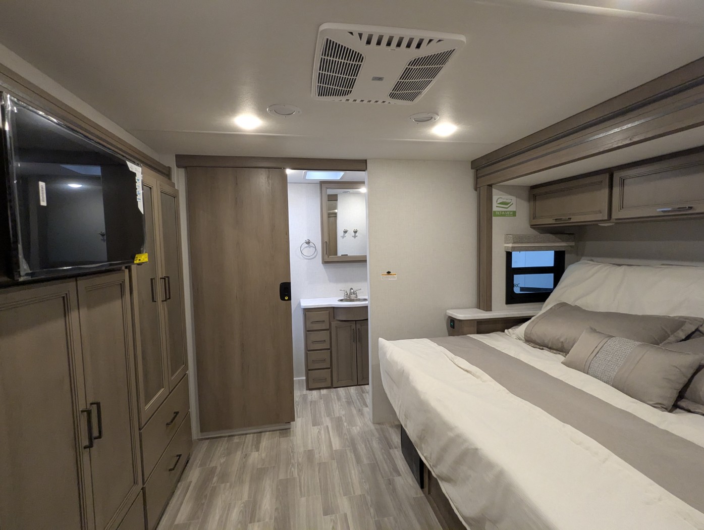 2027 Thor Motor Coach Windsport 36H - Image 35