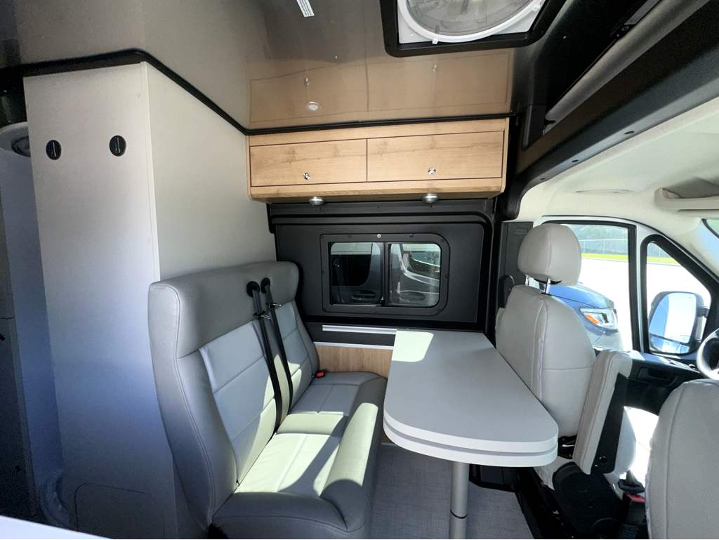2026 AIRSTREAM RANGELINE - Image 7