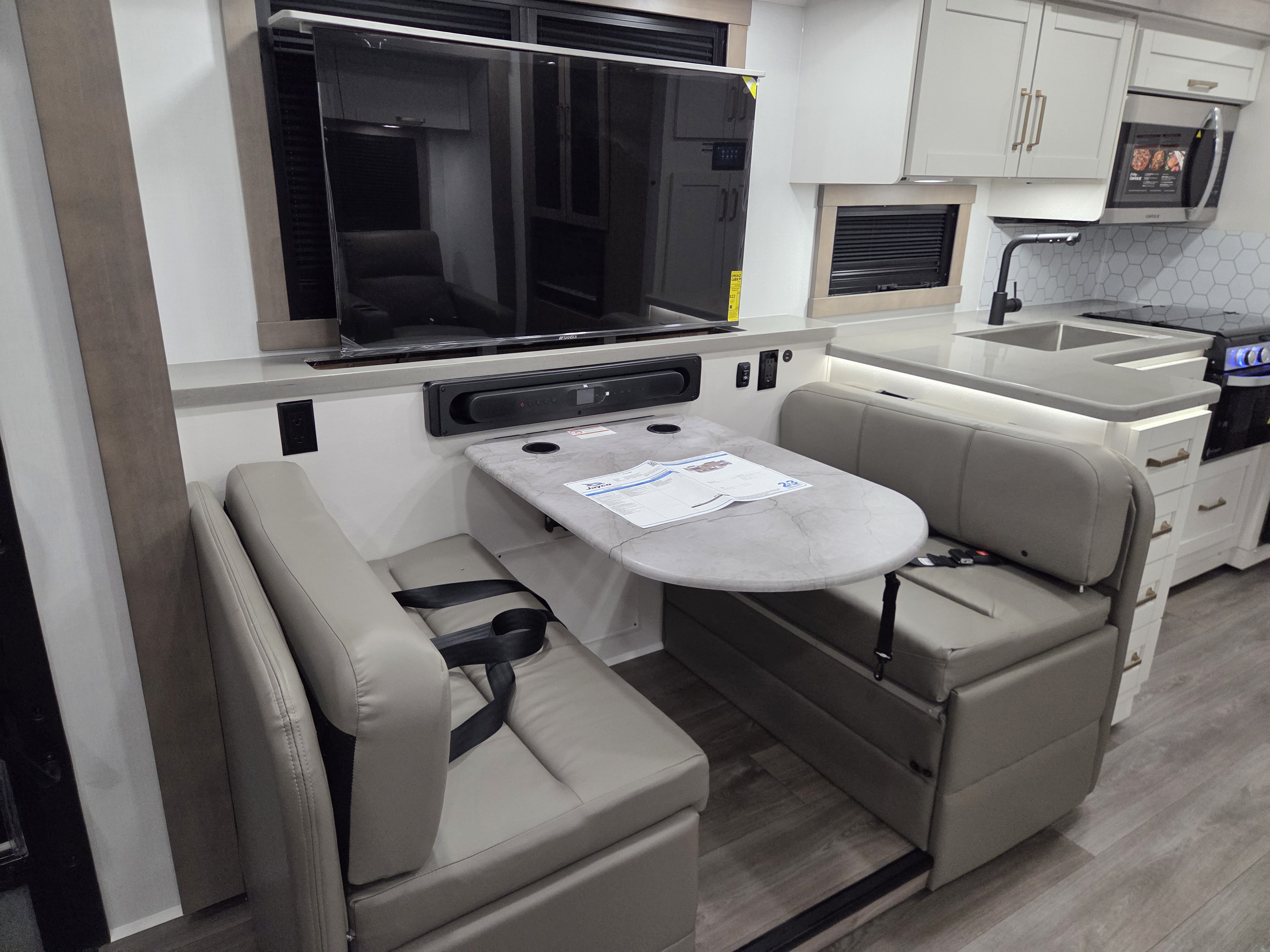 2027 Jayco Precept 36C - Image 8