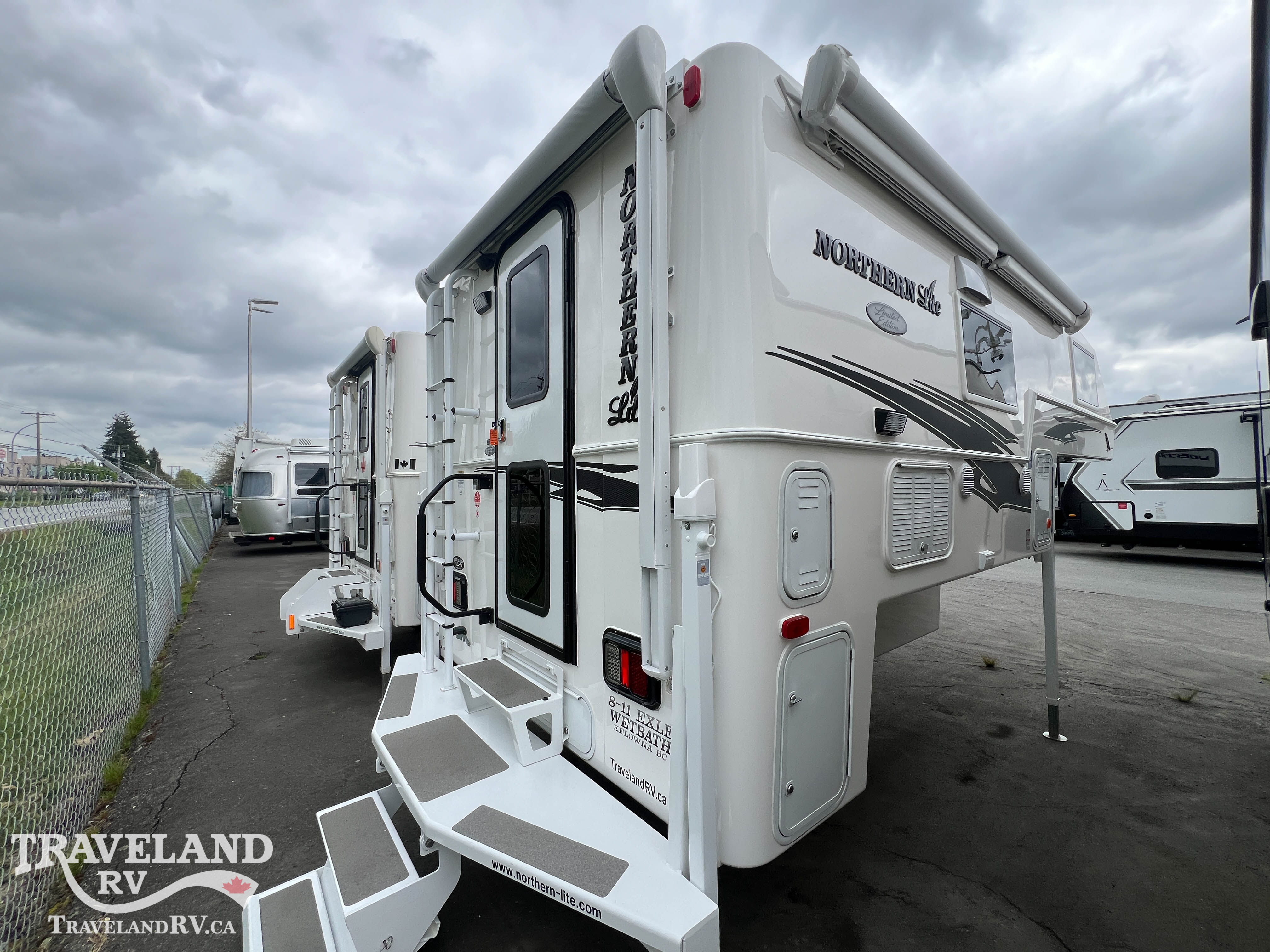 2025 NORTHERN LITE LIMITED EDITION 811DB - Image 5