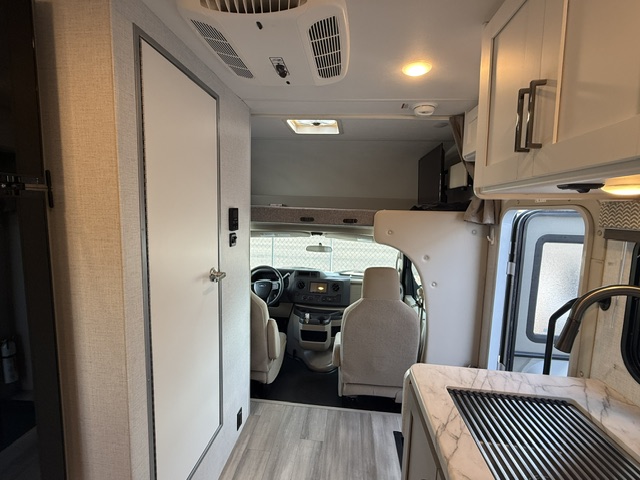 2026 Thor Motor Coach GENEVA 19VT - Image 15