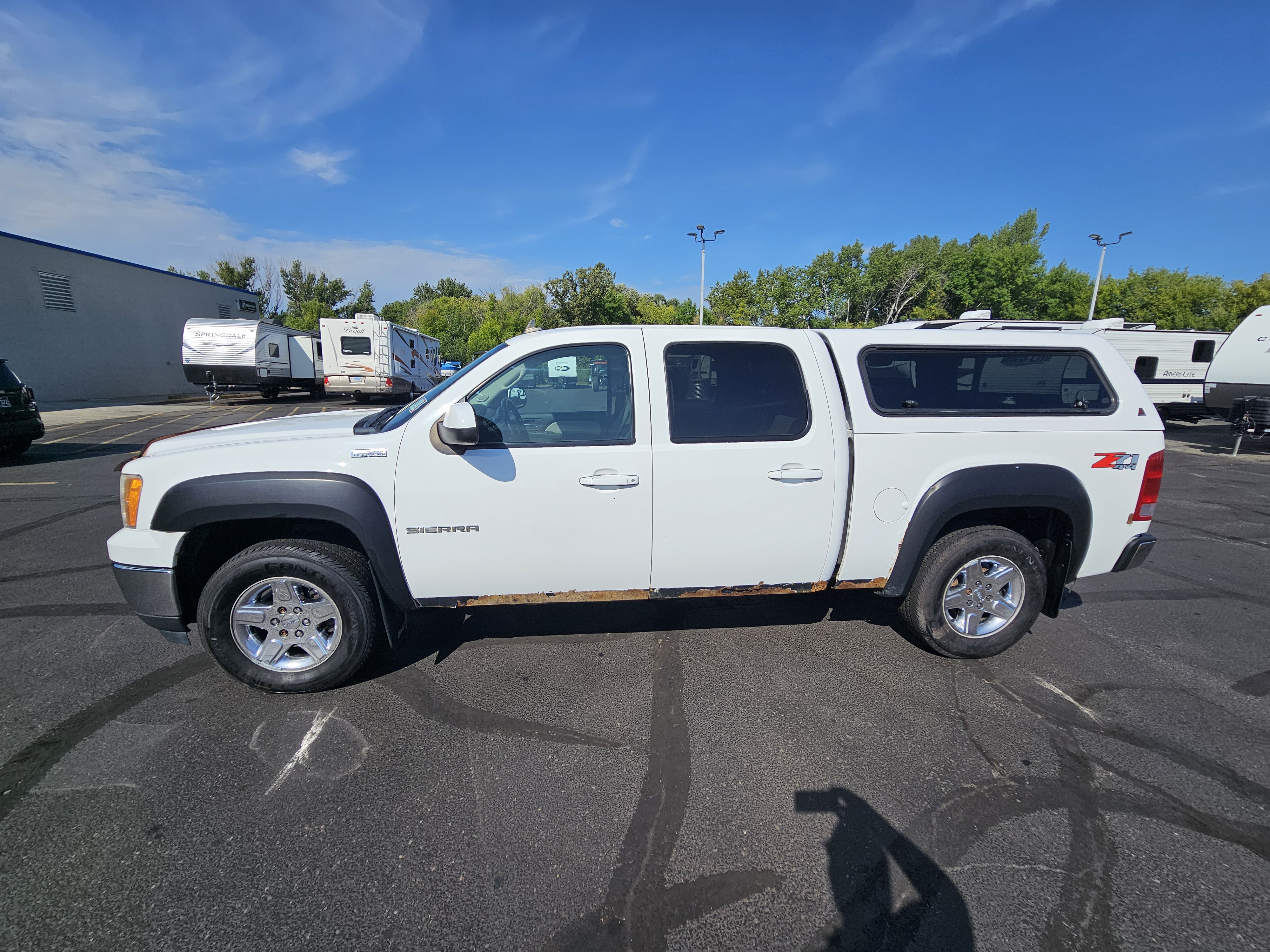 2010 GMC SIERRA 1500 - Image 1