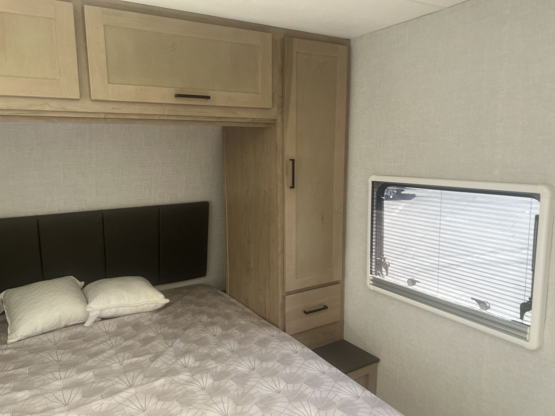 2027 Ember RV Touring Edition 2300MLL - Image 33