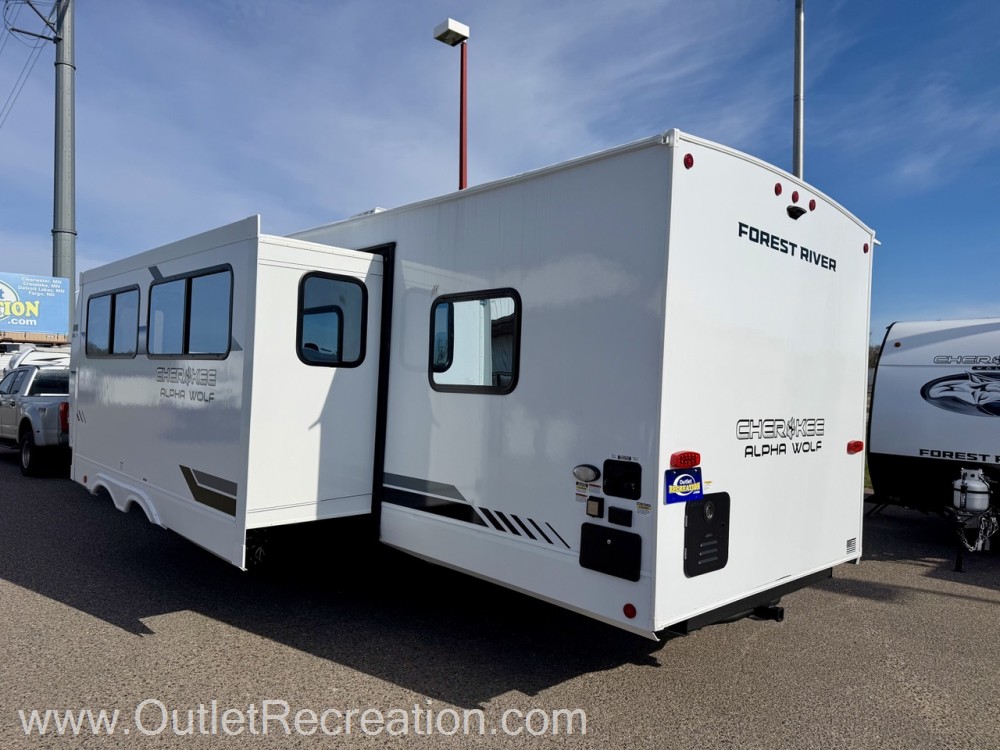 2026 Forest River Cherokee Alpha Wolf 29DCB - Image 6