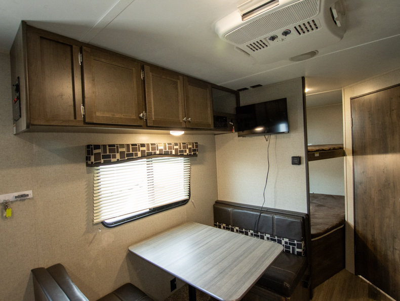 2019 Dutchmen RV Coleman 274BH - Image 11