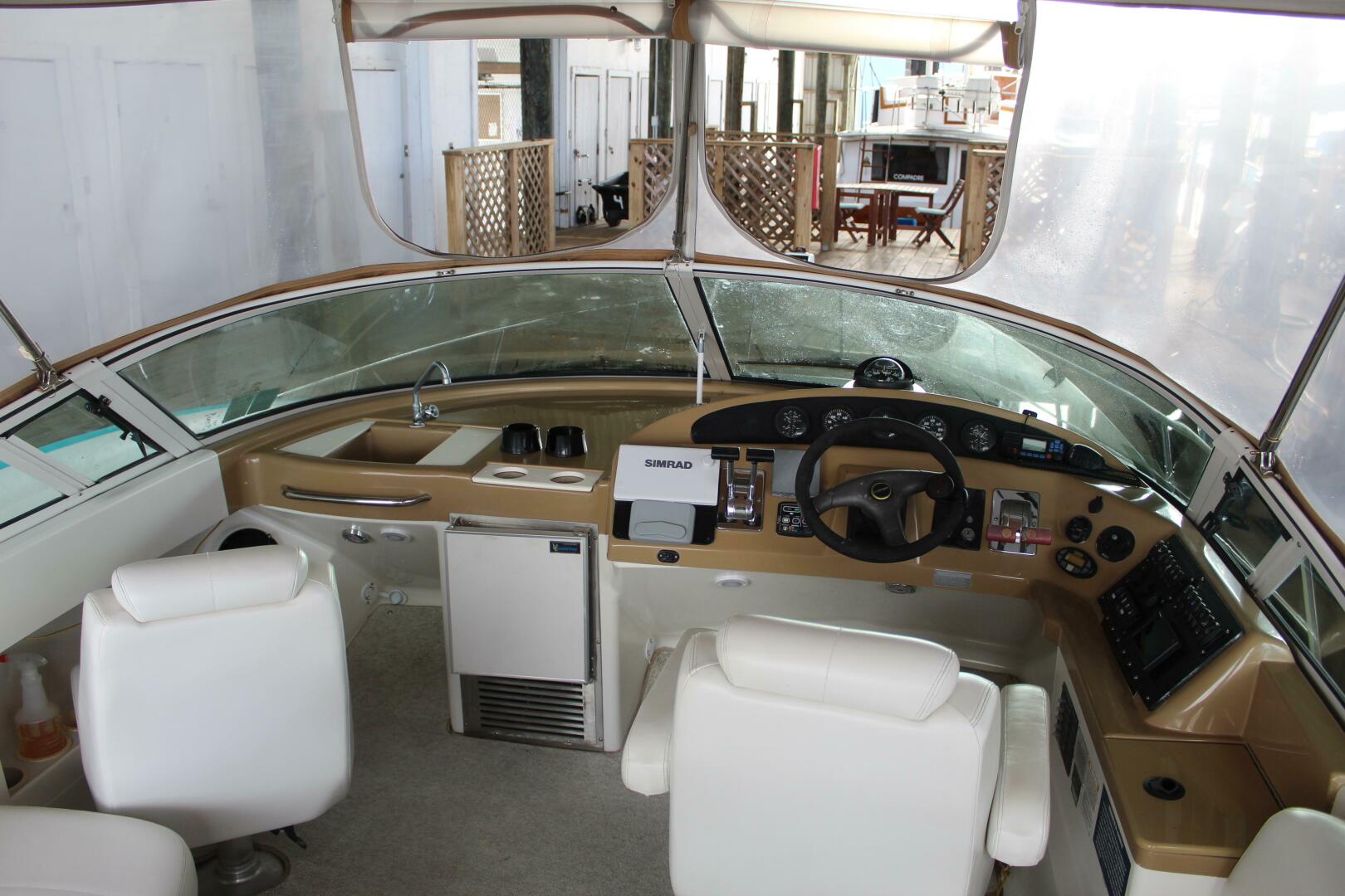 2004 Carver 360 Mariner - Image 20