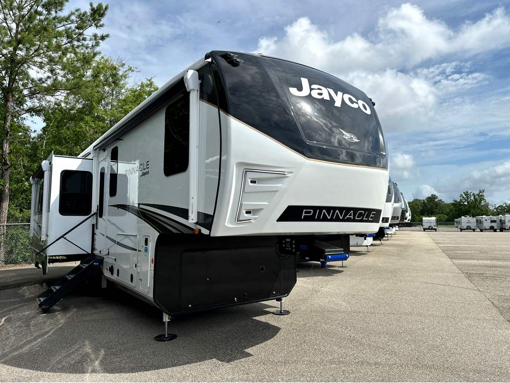 2027 JAYCO PINNACLE 32RLTS - Image 1