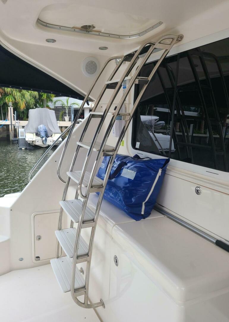 2009 Riviera 47 Enclosed Flybridge Series II - Image 55
