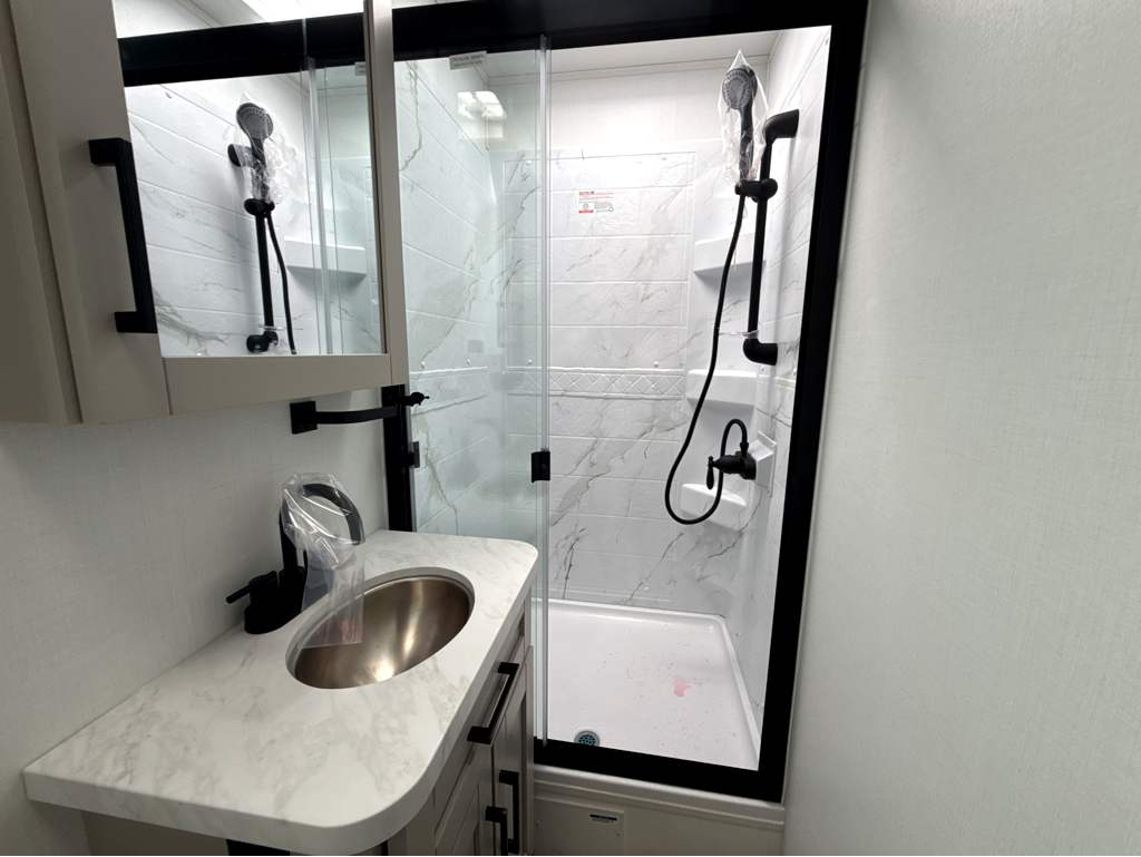 2027 ENTEGRA COACH ODYSSEY 24B - Image 18