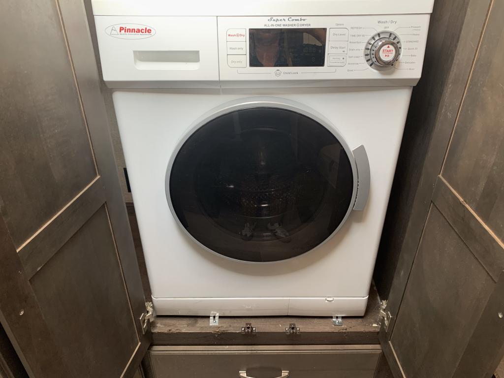2019 Keystone Montana 3811MS - Image 48