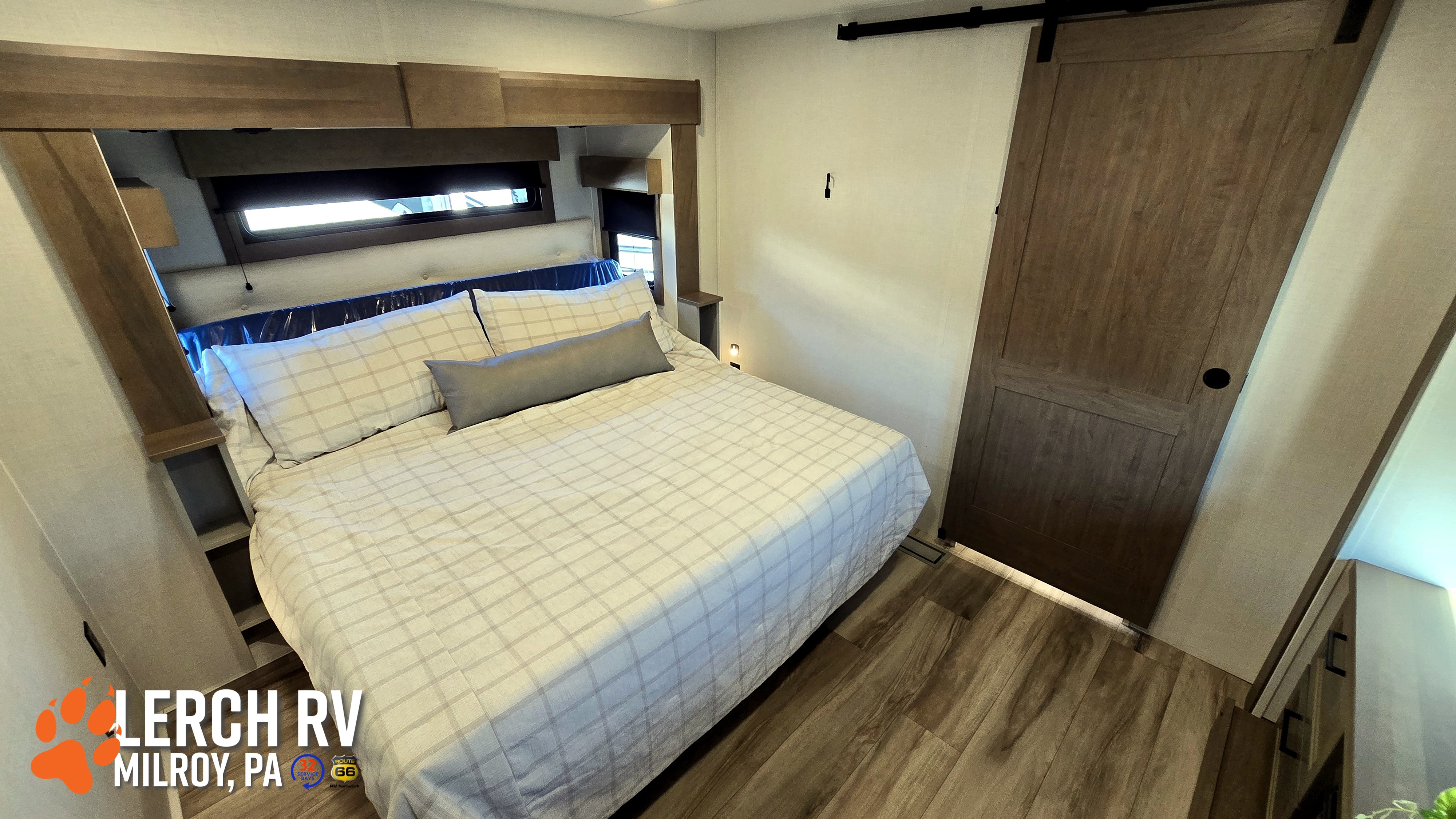 2027 KZ RV Durango Gold G366FBQ - Image 43