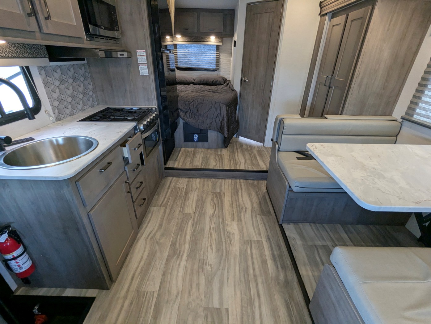 2025 Gulf Stream Conquest Class C 6238 - Image 11