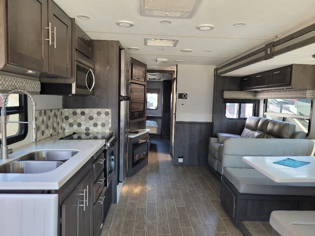 2023 Forest River Georgetown 5 Series GT5 34M5 - Image 8